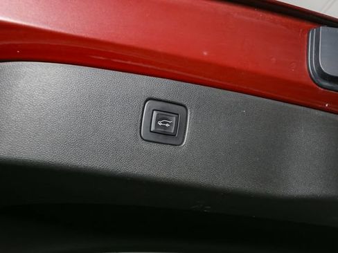 Used 2024 Buick Envista Sport Touring w/ Convenience I Package FWD image 12