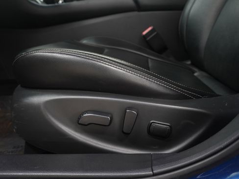 Used 2022 Nissan Maxima SL FWD image 21
