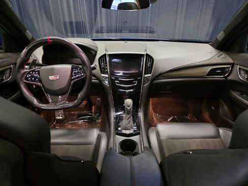 Used 2018 Cadillac ATS V w/ Luxury Package RWD image 23
