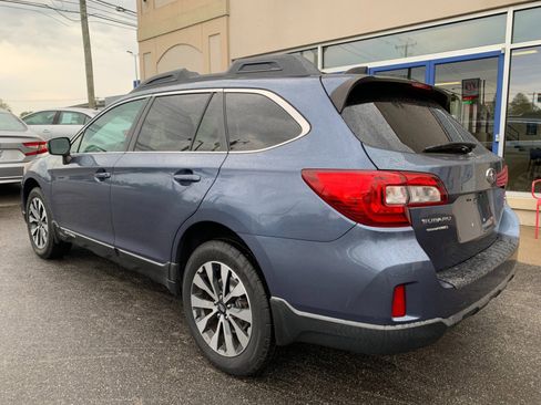 Used 2016 Subaru Outback 2.5i Limited AWD/4WD image 5