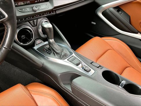 Used 2019 Chevrolet Camaro SS RWD image 14