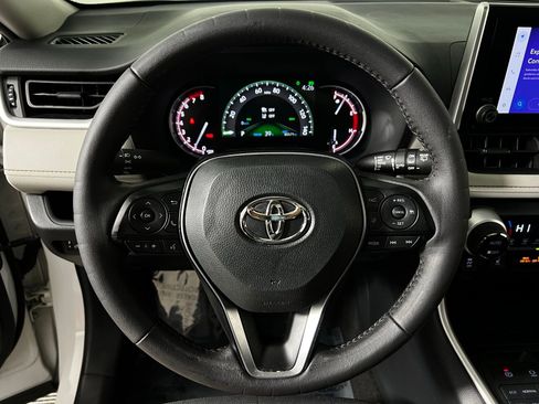 Certified 2025 Toyota RAV4 XLE image 15