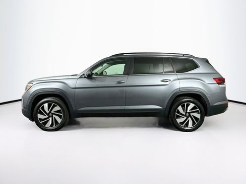 Used 2025 Volkswagen Atlas SE FWD image 4