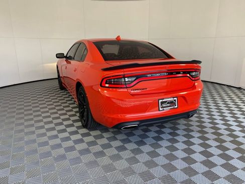 Used 2018 Dodge Charger SXT Plus w/ Blacktop Package RWD image 5