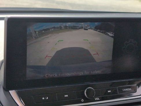 Used 2025 Nissan Altima 2.5 SR w/ SR Premium Package AWD/4WD image 17
