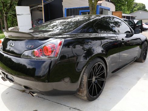 Used 2010 INFINITI G37 Sport w/ Navigation Pkg RWD image 5