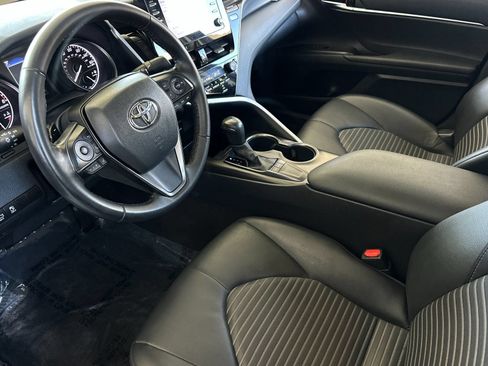 Used 2024 Toyota Camry SE FWD image 9