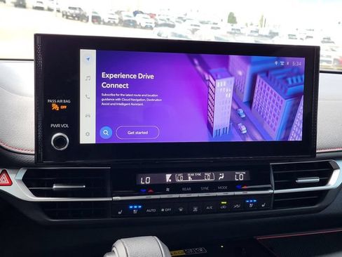 Used 2025 Toyota Sienna XSE w/ XSE Premium Package AWD/4WD image 15