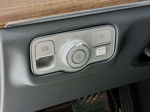 New 2026 Mercedes-Benz GLE 450 4MATIC Coupe image 11