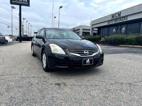Used 2012 Nissan Altima 2.5 S w/ Value Pkg image 2