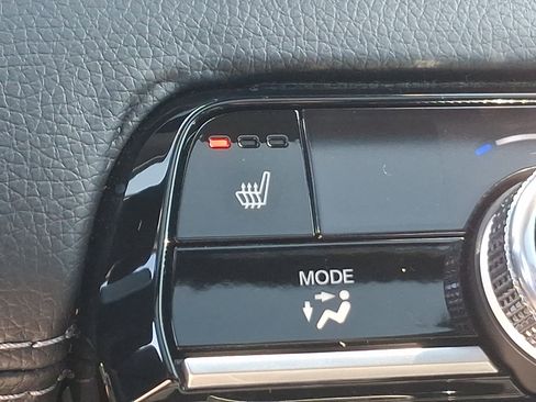 Used 2023 Honda Pilot Touring image 23