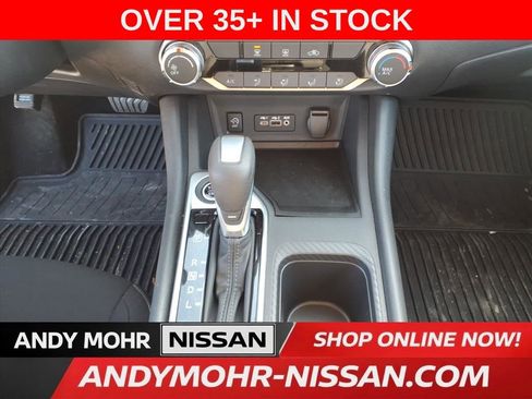 New 2025 Nissan Sentra SV image 18