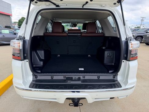 Used 2023 Toyota 4Runner Limited AWD/4WD image 27