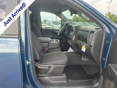 New 2026 Chevrolet Silverado 2500 Custom w/ Custom Value Package AWD/4WD image 31