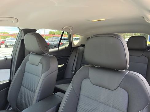 New 2026 Chevrolet Trax LT w/ LT Convenience Package FWD image 22