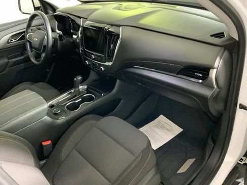 Used 2020 Chevrolet Traverse LT FWD image 31