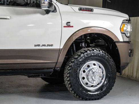 Used 2023 RAM 3500 Limited image 8