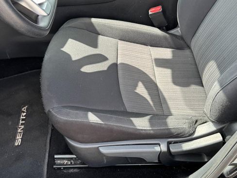 Used 2024 Nissan Sentra SV FWD image 24