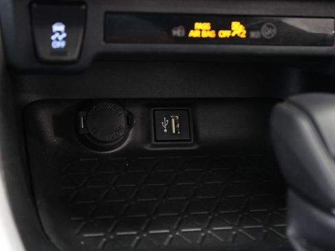 Used 2023 Toyota RAV4 XLE w/ Convenience Package FWD image 23