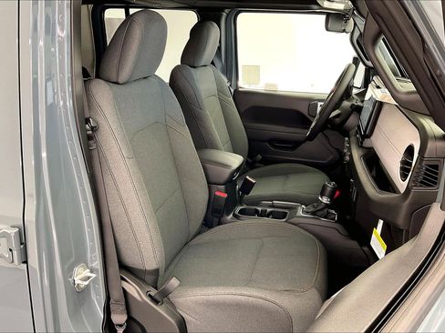 New 2026 Jeep Gladiator Sport image 9