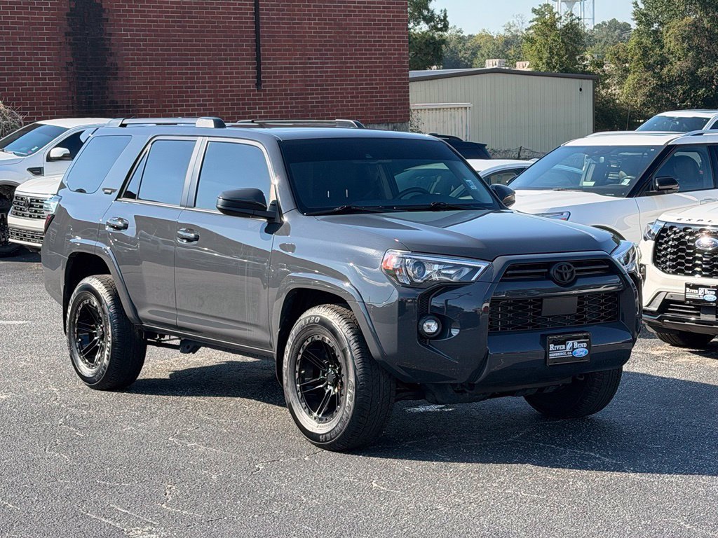 Used 2024 Toyota 4Runner SR5 RWD image 8