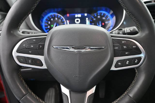 Used 2025 Chrysler Pacifica Select FWD image 29
