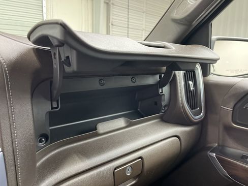 Used 2020 GMC Sierra 1500 SLT w/ SLT Premium Package image 28