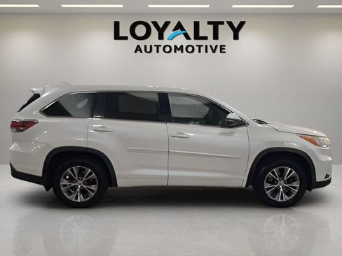 Used 2014 Toyota Highlander Plus AWD/4WD image 6