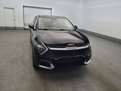 Used 2023 Kia Sportage LX AWD/4WD image 14
