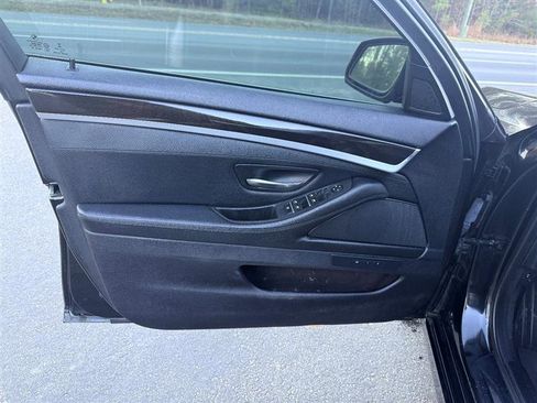 Used 2016 BMW 528i Sedan image 11