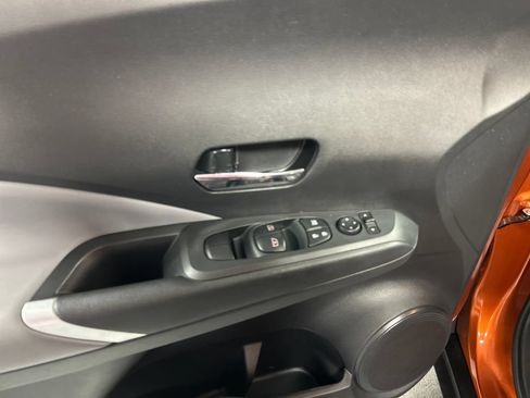 Used 2021 Nissan Kicks SR w/ SR Premium Package FWD image 12