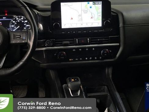 Used 2023 Nissan Pathfinder SL image 15