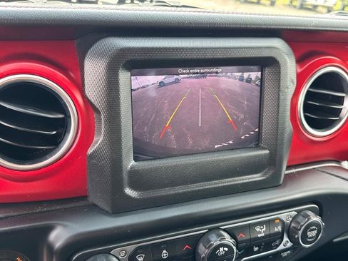 Used 2019 Jeep Wrangler Unlimited Rubicon w/ Dual Top Group image 12