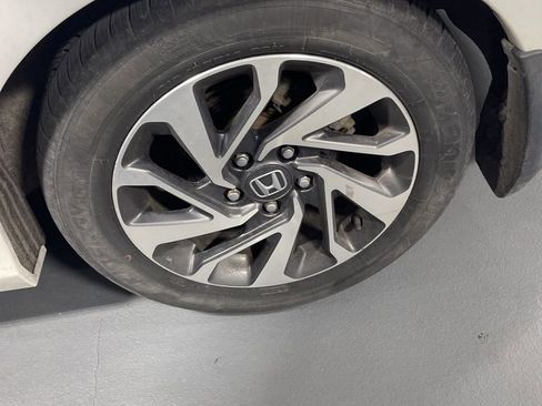 Used 2016 Honda Civic EX image 26
