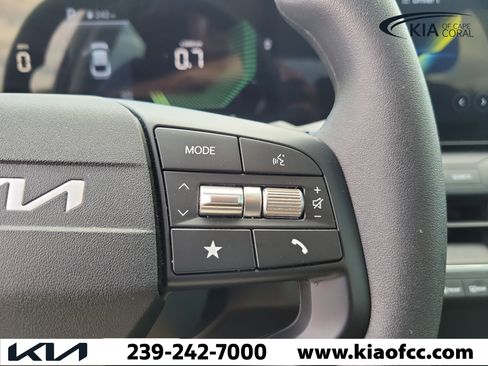 Certified 2025 Kia K4 FWD image 24