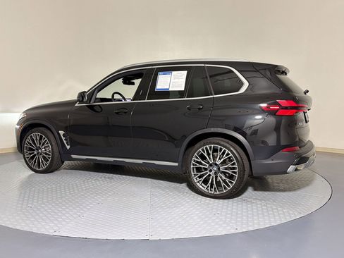 Certified 2024 BMW X5 sDrive40i w/ Parking Assistance Package RWD image 3