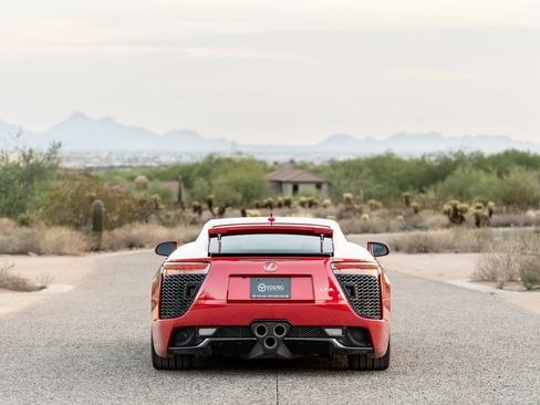 Used 2012 Lexus LFA RWD image 7