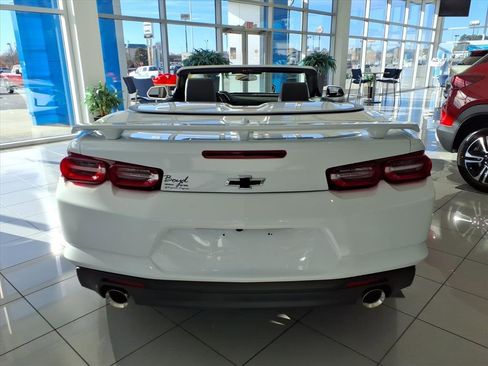 Used 2023 Chevrolet Camaro LT image 5