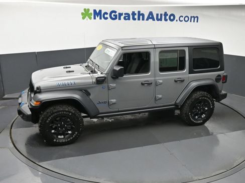 Used 2023 Jeep Wrangler Unlimited w/ Cold Weather Group AWD/4WD image 21