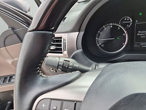 Used 2022 Lexus GX 460 Luxury w/ Sport Design Package AWD/4WD image 38