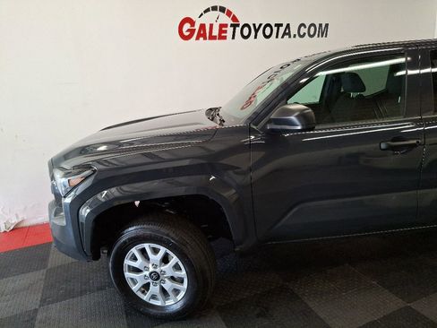 Used 2024 Toyota Tacoma SR AWD/4WD image 5