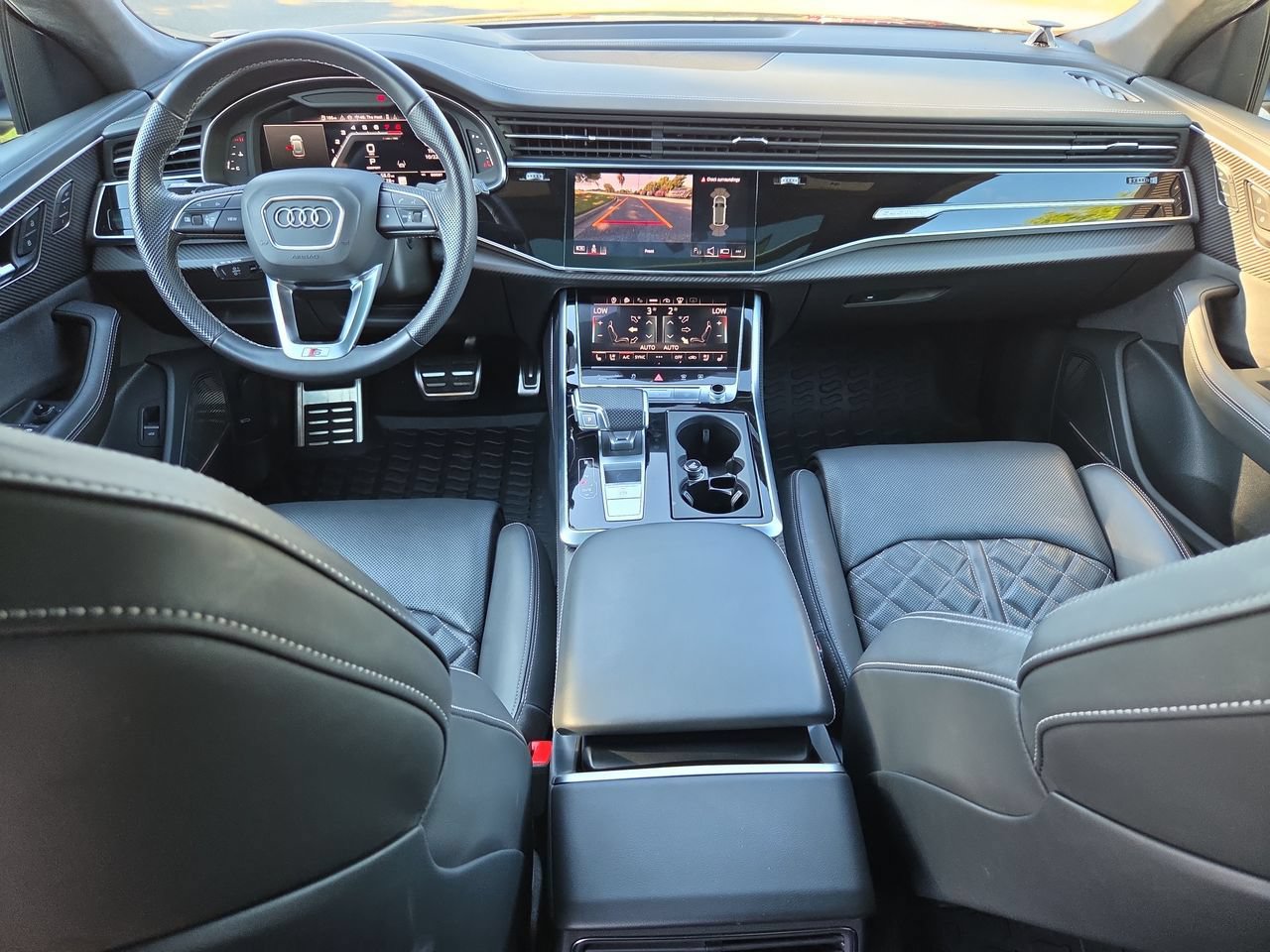 Used 2024 Audi SQ8 Prestige w/ Prestige Package AWD/4WD image 24