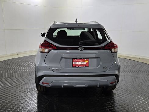 Used 2024 Nissan Kicks SV image 6