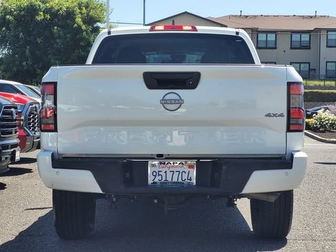 Used 2025 Nissan Frontier SV AWD/4WD image 7