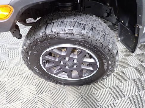 Used 2023 Jeep Gladiator Overland image 50