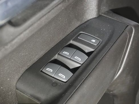 Used 2022 Chevrolet Silverado 1500 W/T w/ Trailering Package AWD/4WD image 12