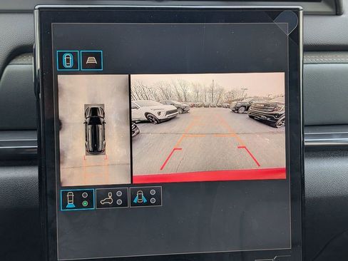 New 2026 GMC Terrain AT4 w/ Convenience Package III image 18