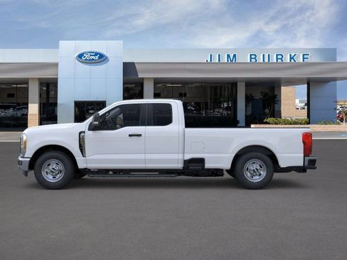 New 2026 Ford F250 XL w/ XL Chrome Package image 3