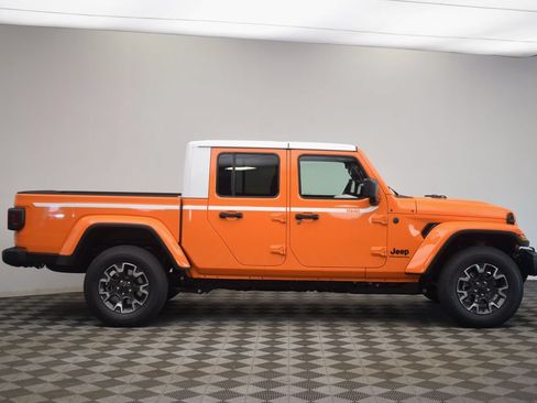 New 2026 Jeep Gladiator Sport AWD/4WD image 4