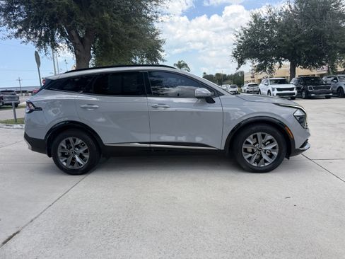 Certified 2023 Kia Sportage SX FWD image 3